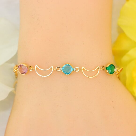 Minimalist Bracelet, Sleek & Modern Design, Women’s Fashion, YC110481-B - Picture 1 of 10